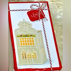 New in Box LENOX  Illuminations Lit Canal House Window Garland Votive - 5.5"